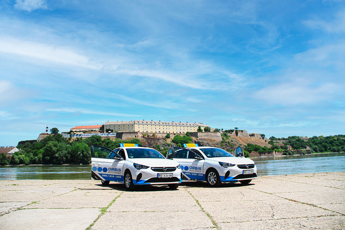 Auto skola Orbis Novi Sad Opel Corsa